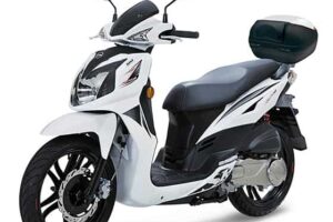 Alquilar moto Menorca Sym Simphony